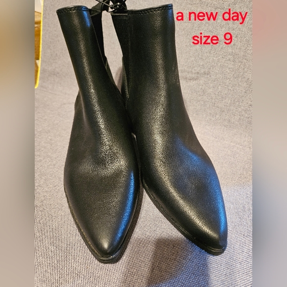 A New Day Shoes - A New Day Boot size 9